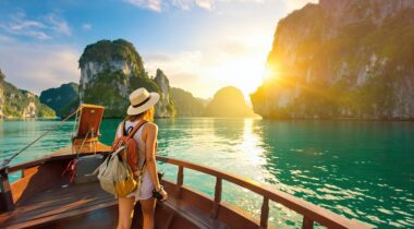 Femme explorant le Vietnam seule