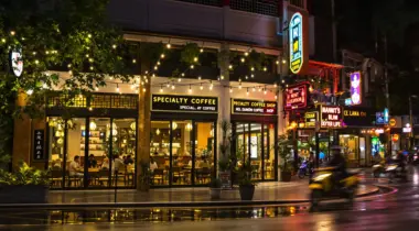 les cafes specialises a ho chi minh ville ouvrent jusqua minuit